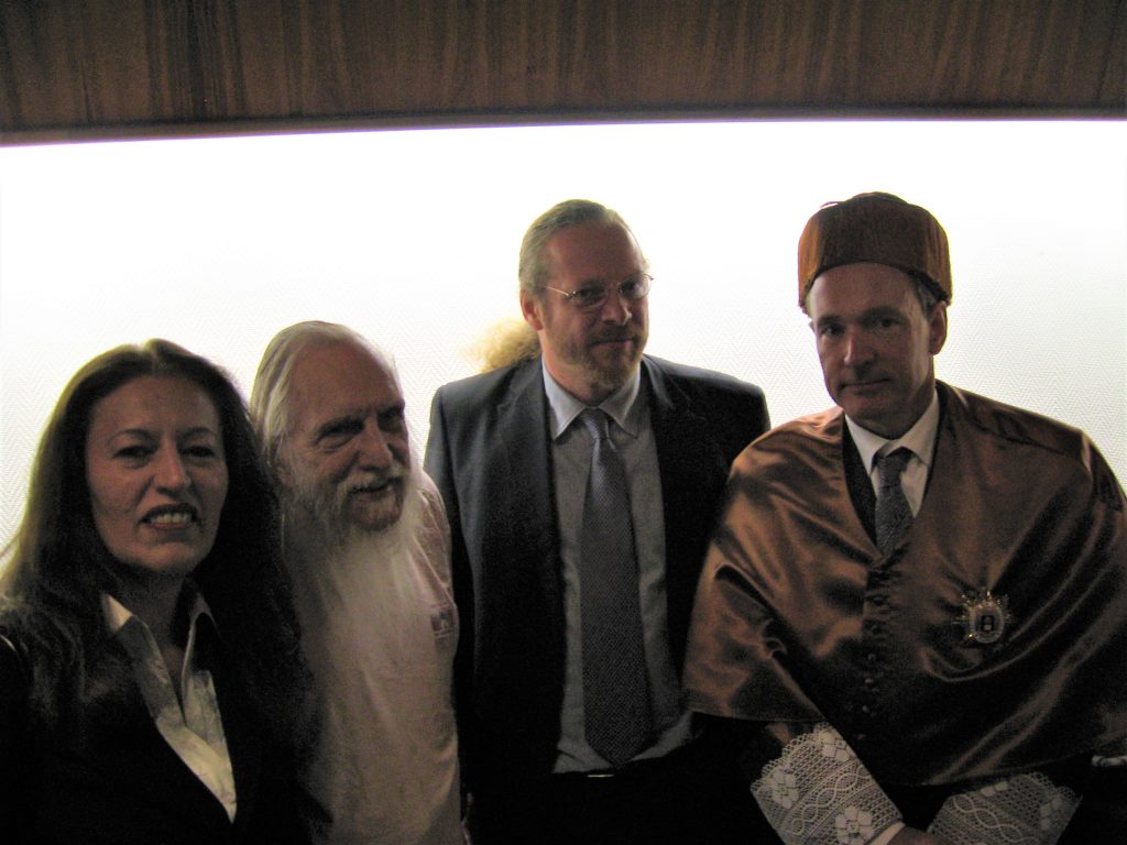 De izquierda a derecha: Emmanuelle Gutiérrez y Restrepo, William Loughborough, Charles McCathie Nevile, Tim Bernes-Lee.